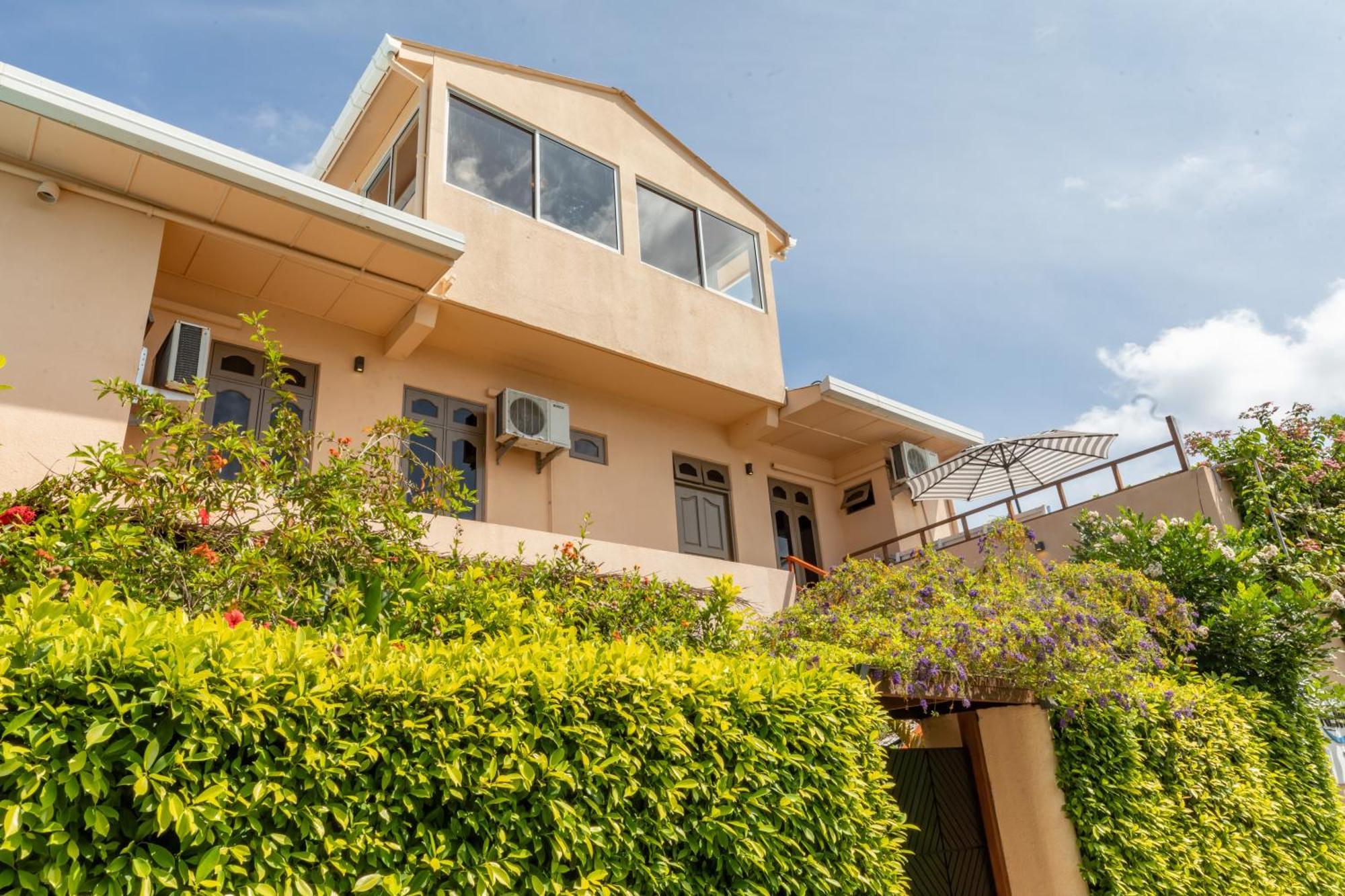 Nemo Inn Omadhoo Kültér fotó