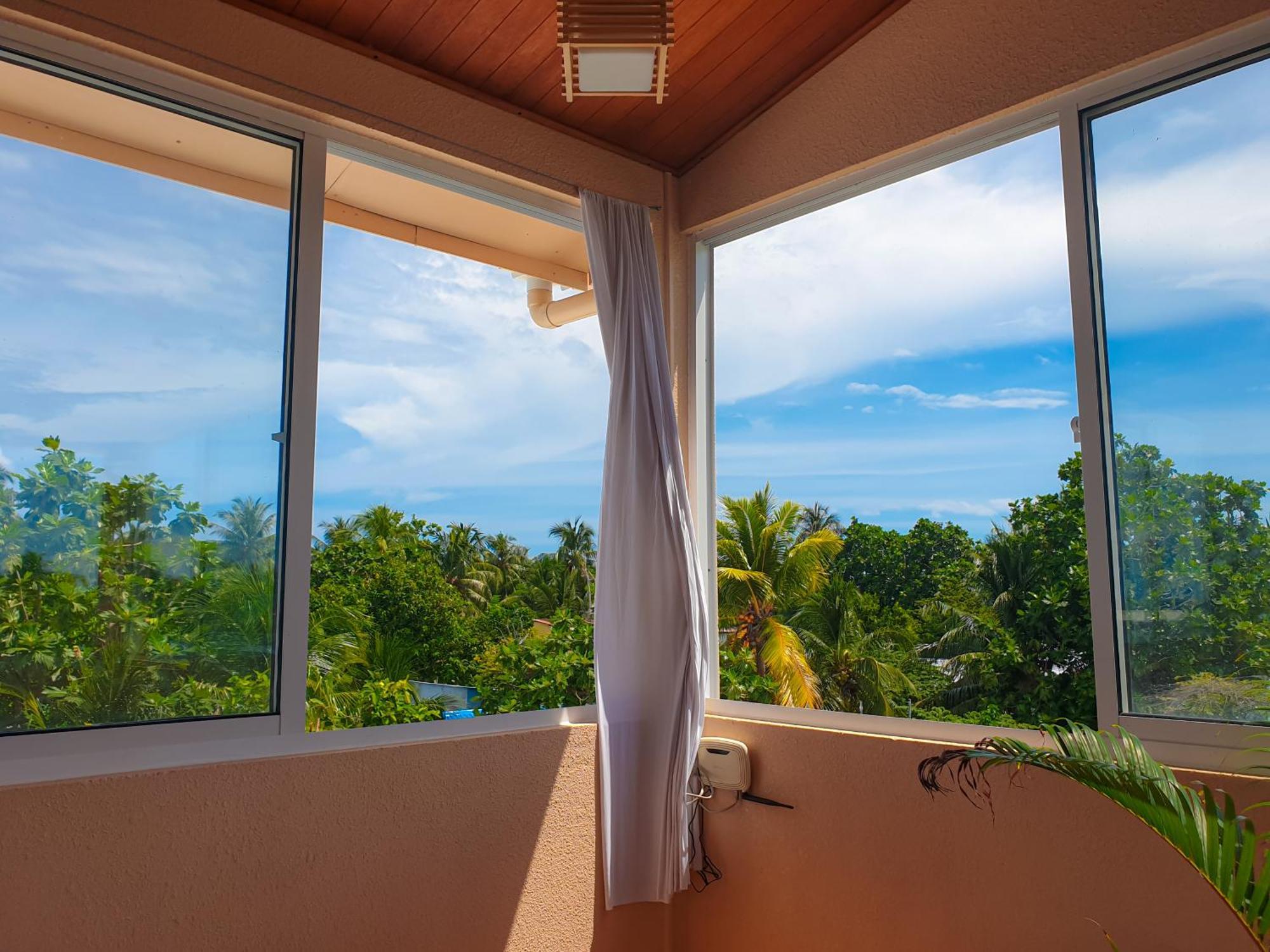 Nemo Inn Omadhoo Kültér fotó